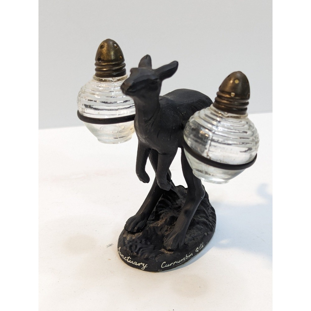 Vintage the sanctuary‎ kangaroo, salt and pepper holder